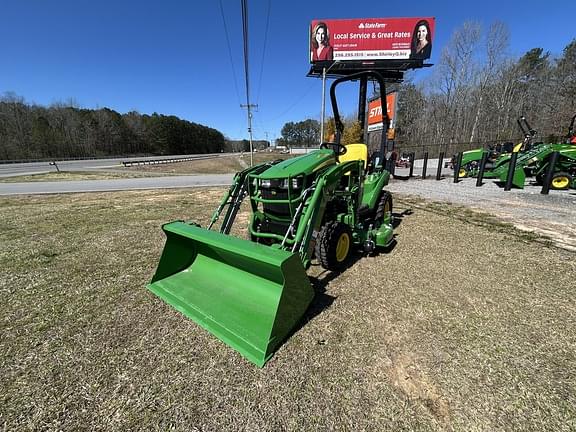 Image of John Deere 1023E equipment image 3