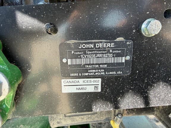 Image of John Deere 1023E equipment image 4