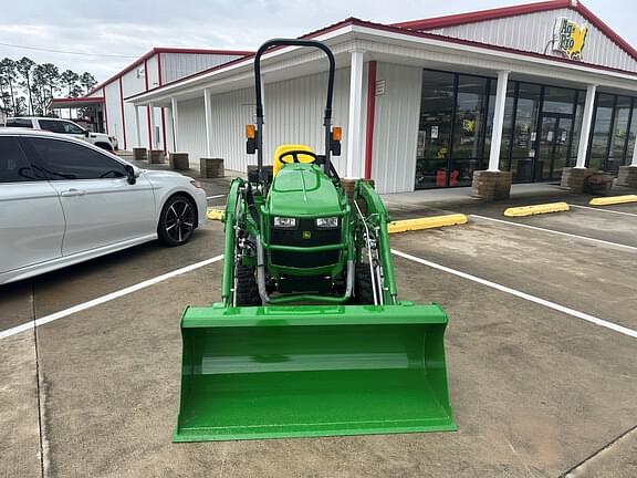 Image of John Deere 1023E equipment image 1