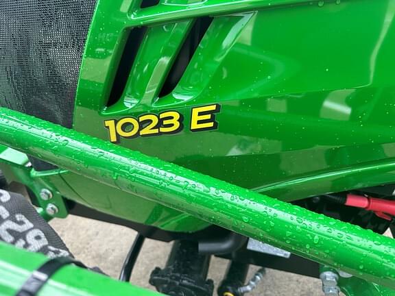 Image of John Deere 1023E equipment image 2