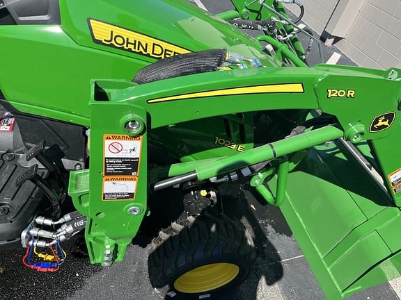 Image of John Deere 1023E equipment image 3