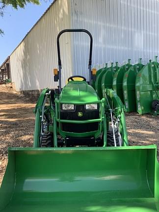 Image of John Deere 1023E equipment image 4