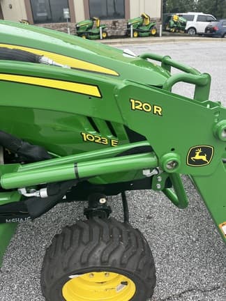 Image of John Deere 1023E equipment image 3