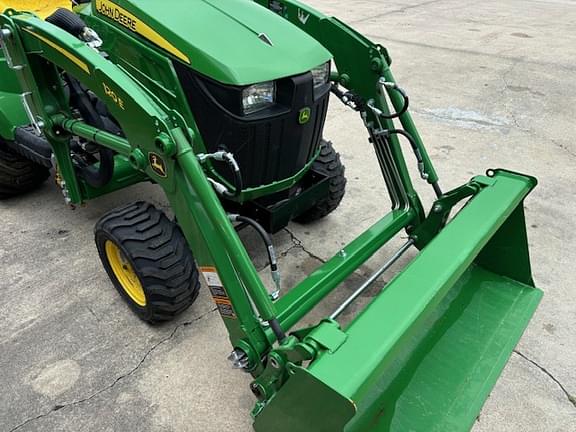 Image of John Deere 1023E equipment image 4