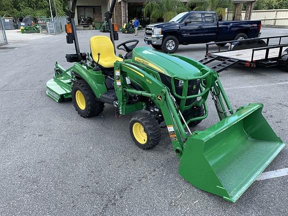 Image of John Deere 1023E equipment image 3