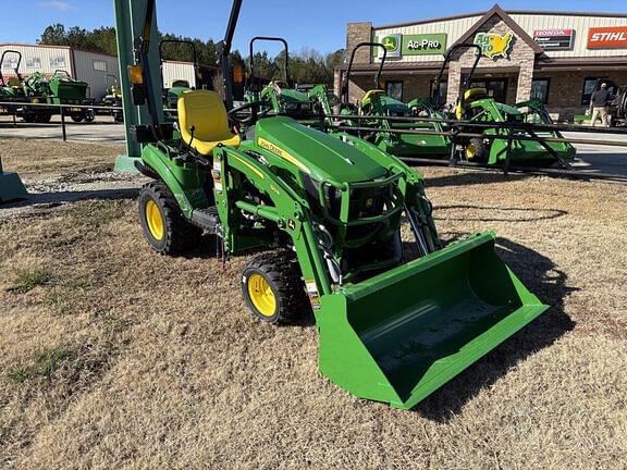 Image of John Deere 1023E equipment image 2