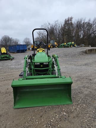 Image of John Deere 1023E equipment image 2