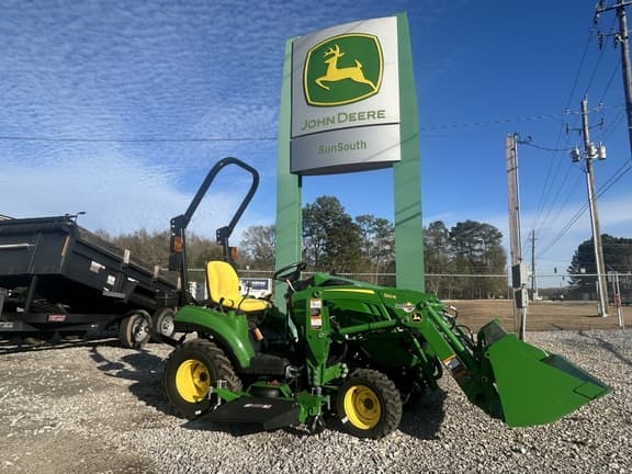 Image of John Deere 1023E equipment image 1