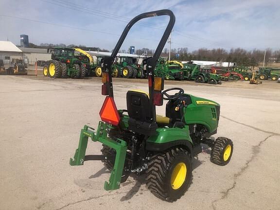 Image of John Deere 1023E equipment image 2