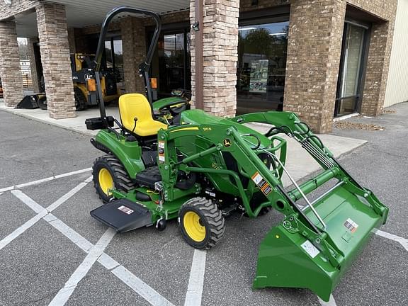 Image of John Deere 1023E equipment image 2