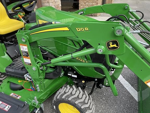 Image of John Deere 1023E equipment image 3