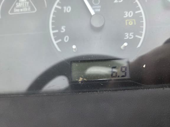 Image of John Deere 1023E equipment image 2