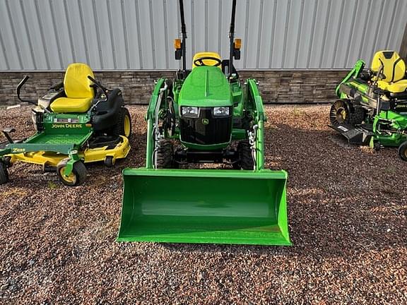 Image of John Deere 1023E equipment image 2