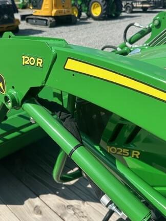 Image of John Deere 1025R equipment image 4