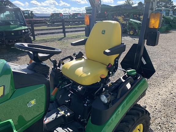 Image of John Deere 1025R equipment image 4