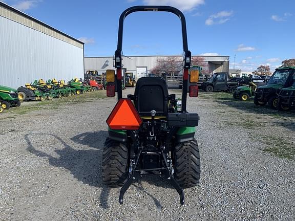 Image of John Deere 1025R equipment image 3