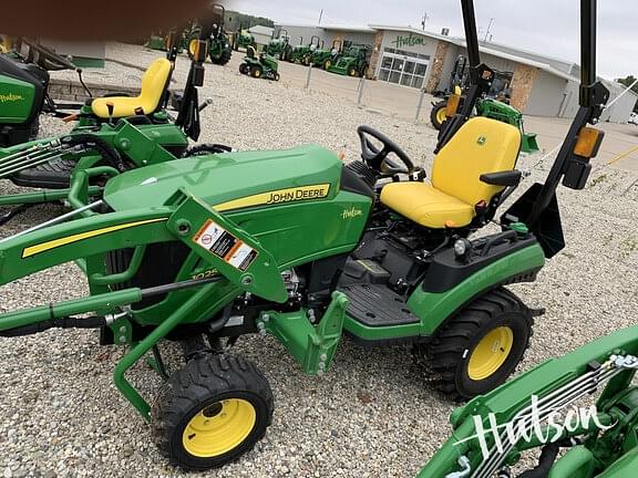 Image of John Deere 1025R equipment image 1