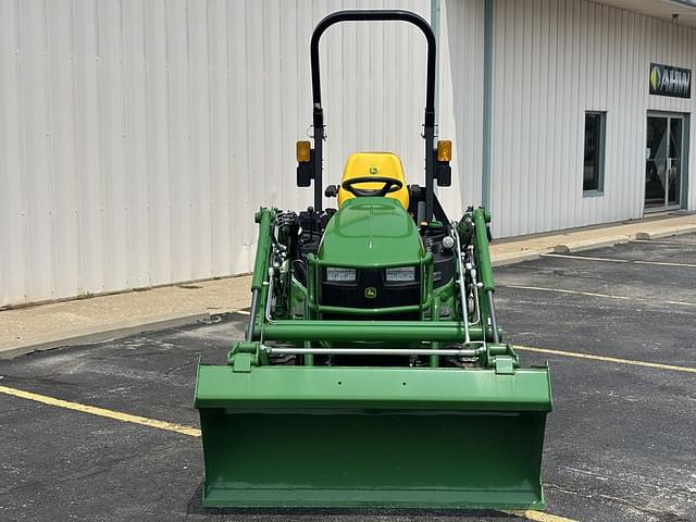 Image of John Deere 1025R equipment image 2