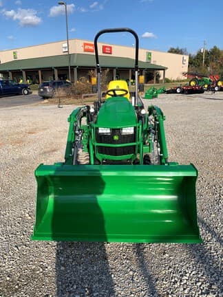 Image of John Deere 1025R equipment image 3