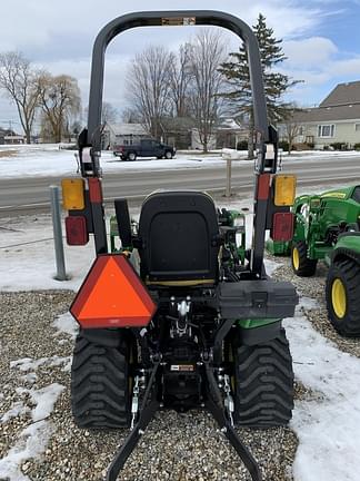 Image of John Deere 1025R equipment image 3