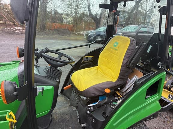 Image of John Deere 1025R equipment image 4