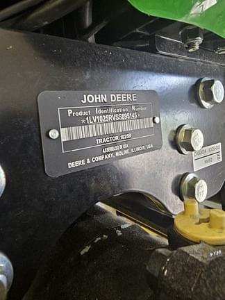 Image of John Deere 1025R equipment image 4