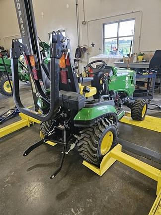 Image of John Deere 1025R equipment image 1