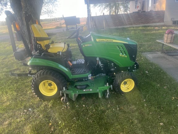 Main image John Deere 1025R