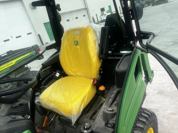 Image of John Deere 1025R equipment image 3