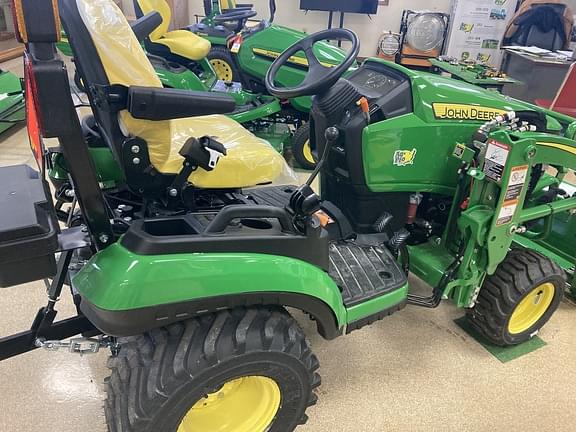 Image of John Deere 1025R equipment image 4