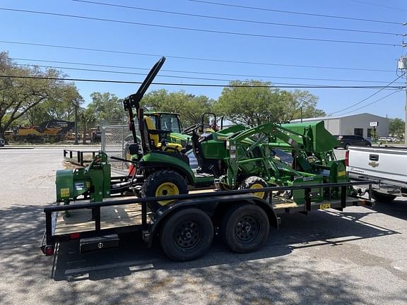 Image of John Deere 1025R equipment image 2