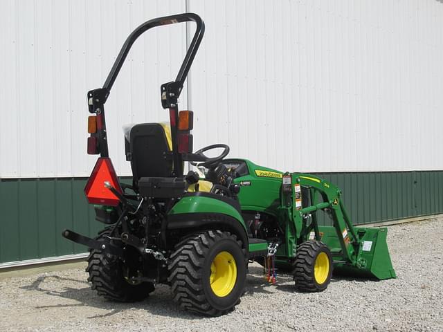 Image of John Deere 1025R equipment image 4