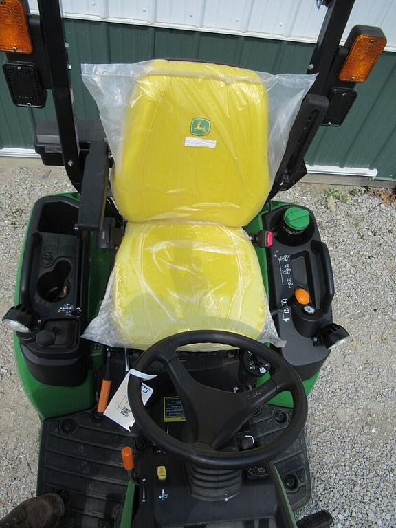 Image of John Deere 1025R Primary Image