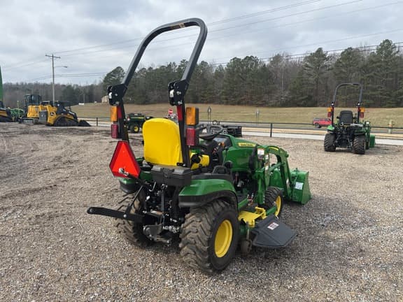 Image of John Deere 1025R equipment image 3