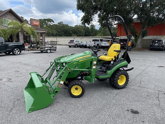 Image of John Deere 1025R equipment image 2