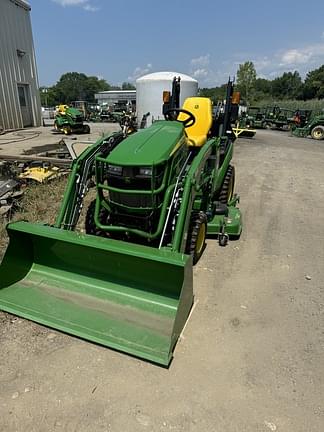 Image of John Deere 1025R equipment image 3