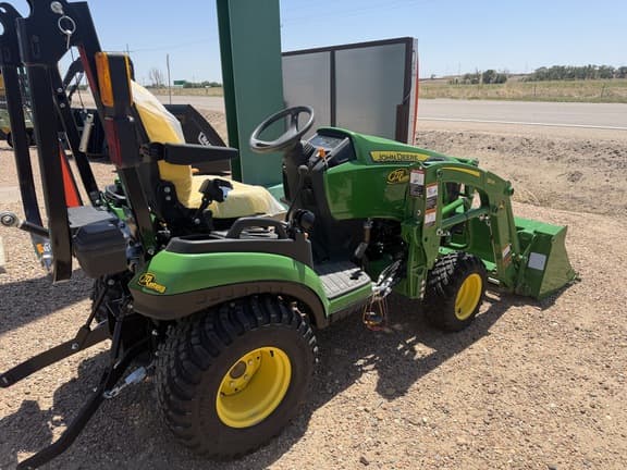 Image of John Deere 1025R equipment image 4
