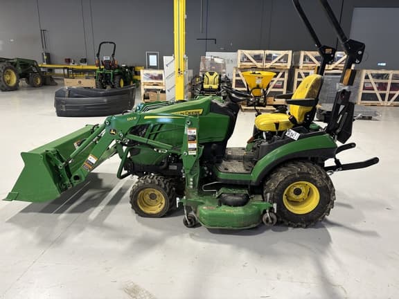Image of John Deere 1025R equipment image 3