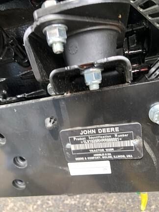 Image of John Deere 1025R equipment image 3