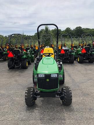 Image of John Deere 1025R equipment image 4