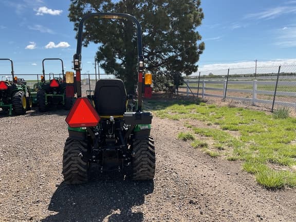 Image of John Deere 1025R equipment image 4