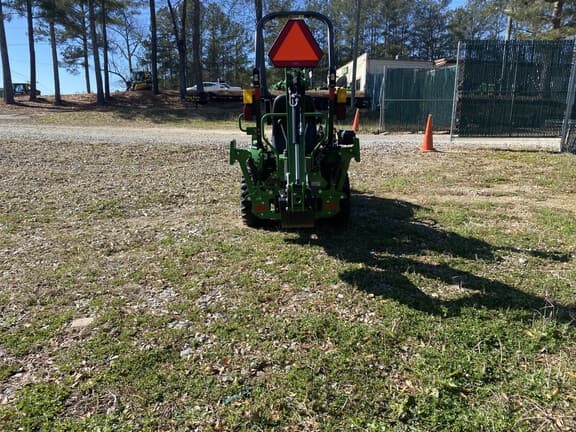 Image of John Deere 1025R equipment image 4