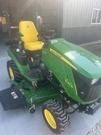 Image of John Deere 1025R equipment image 2
