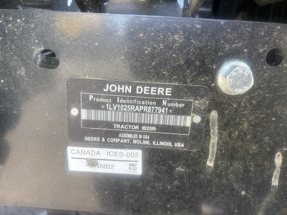 Image of John Deere 1025R equipment image 2