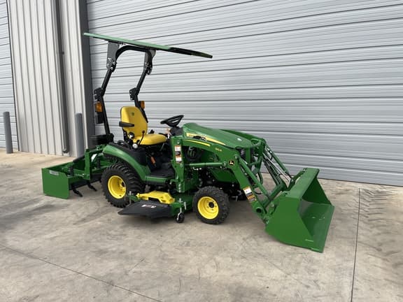 Image of John Deere 1025R equipment image 3