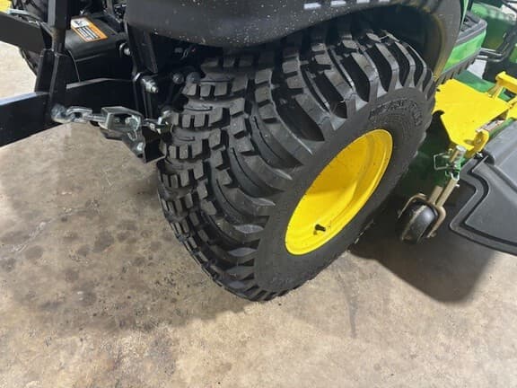 Image of John Deere 1025R equipment image 4