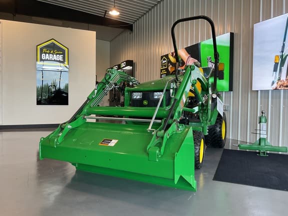 Image of John Deere 1025R equipment image 2