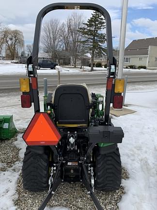 Image of John Deere 1025R equipment image 3