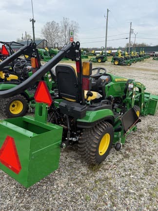 Image of John Deere 1025R equipment image 3