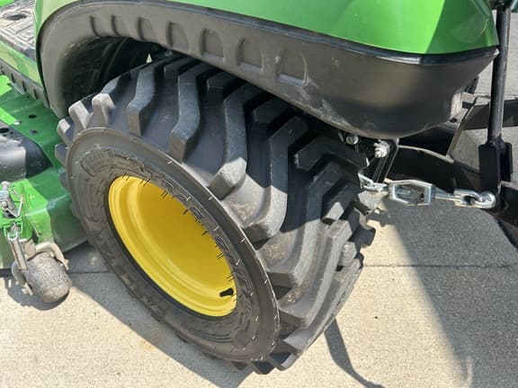 Image of John Deere 1025R equipment image 1
